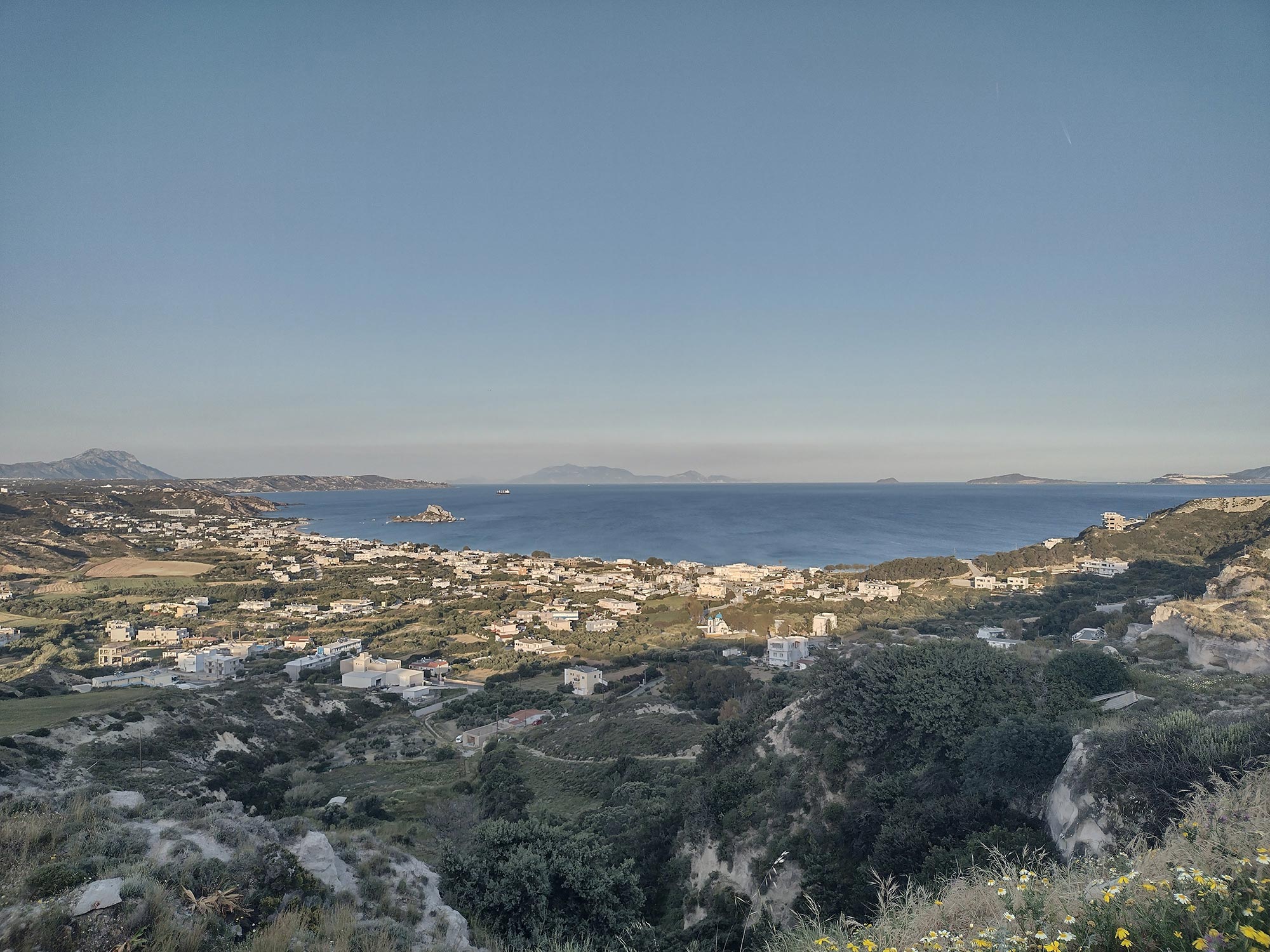 kefalos to kamari bay
